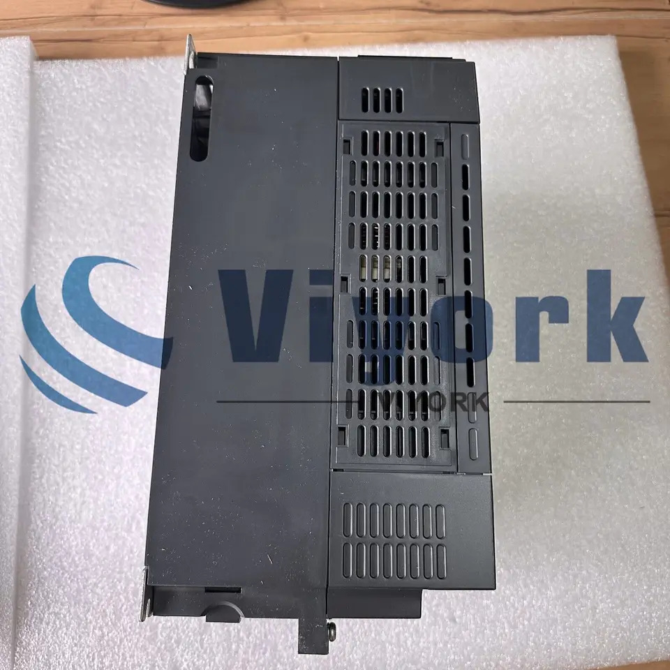 슈나이더 가변 속도 드라이브 ALTIVAR 71 480VAC 7.5KW 10hp호환 ATV71HU75N4Z 신