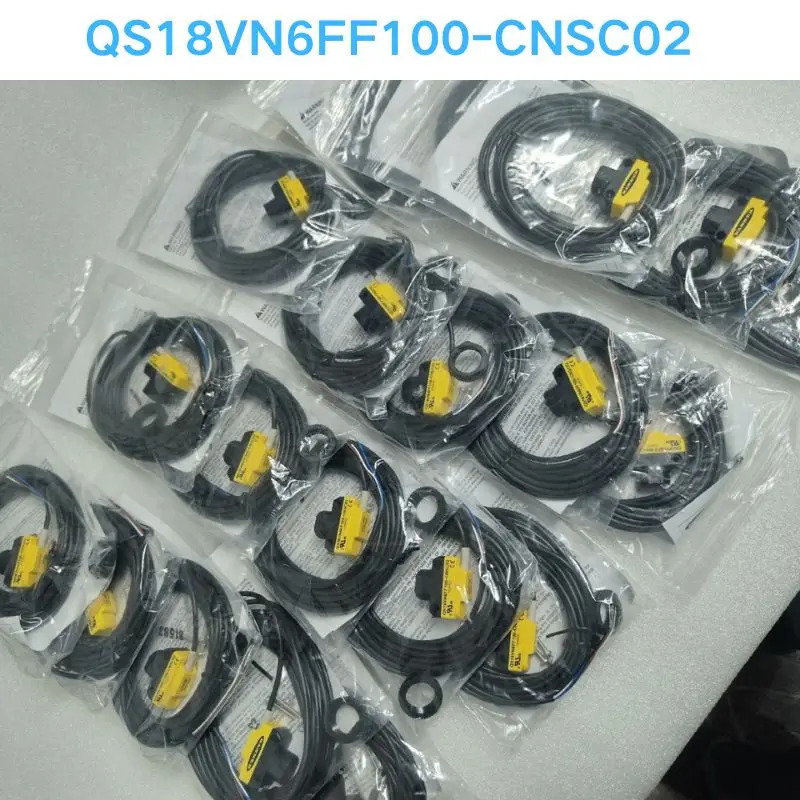 QS18VN6FF100-CNSC02 센서