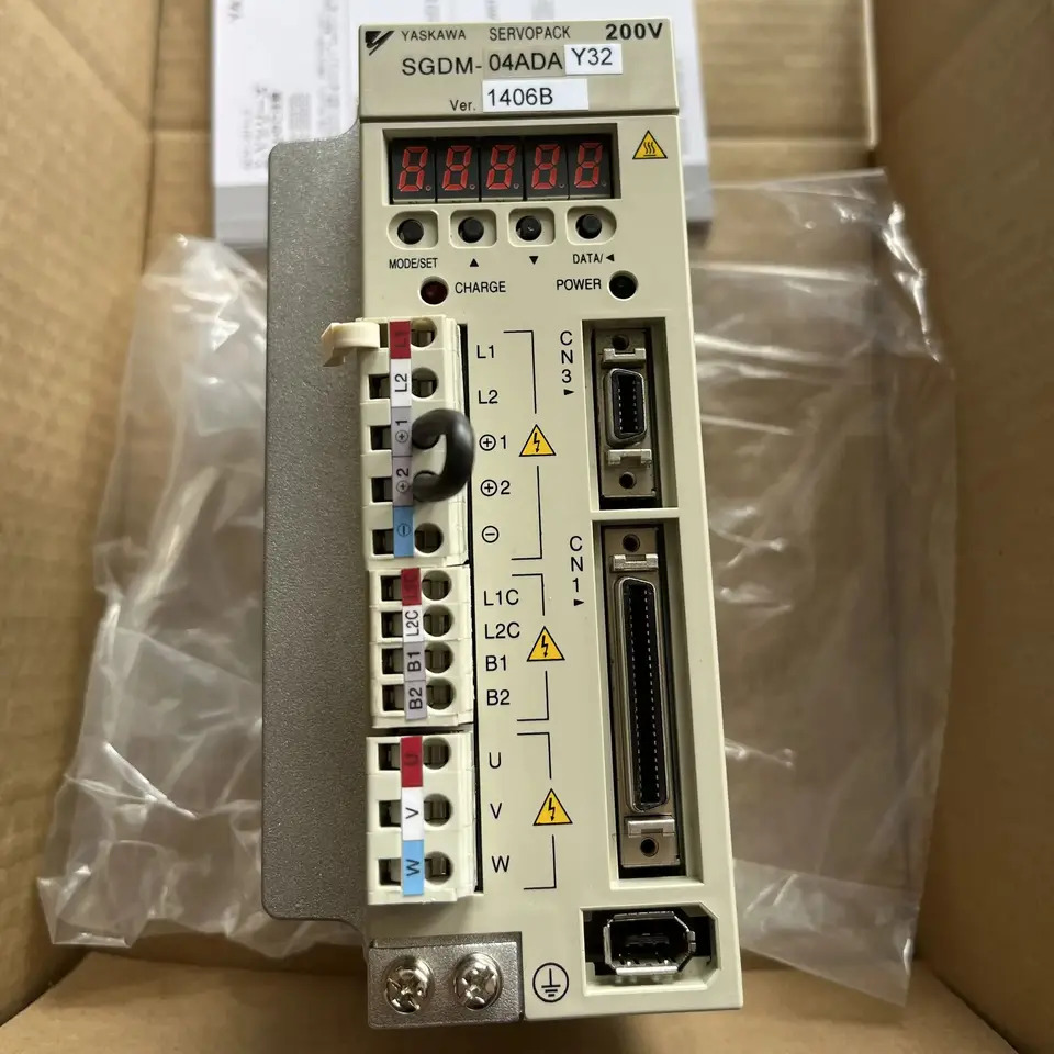 SGDM-04ADAY32 서보 드라이브 SGDM 04ADAY32