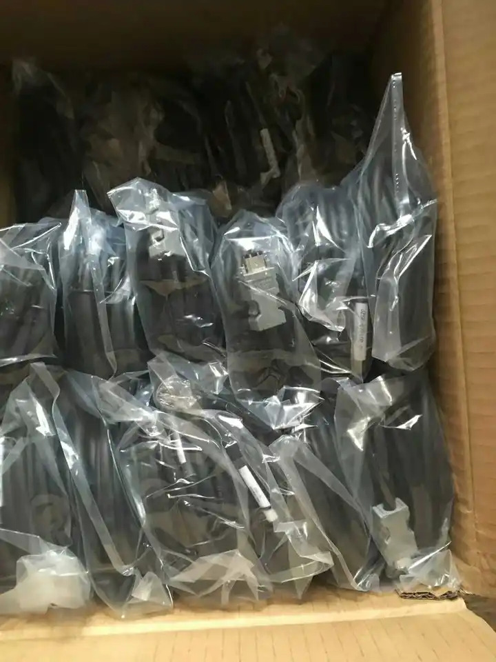 고속 PLC A-B 케이블 2090-CTPB-MADF-18A15 신