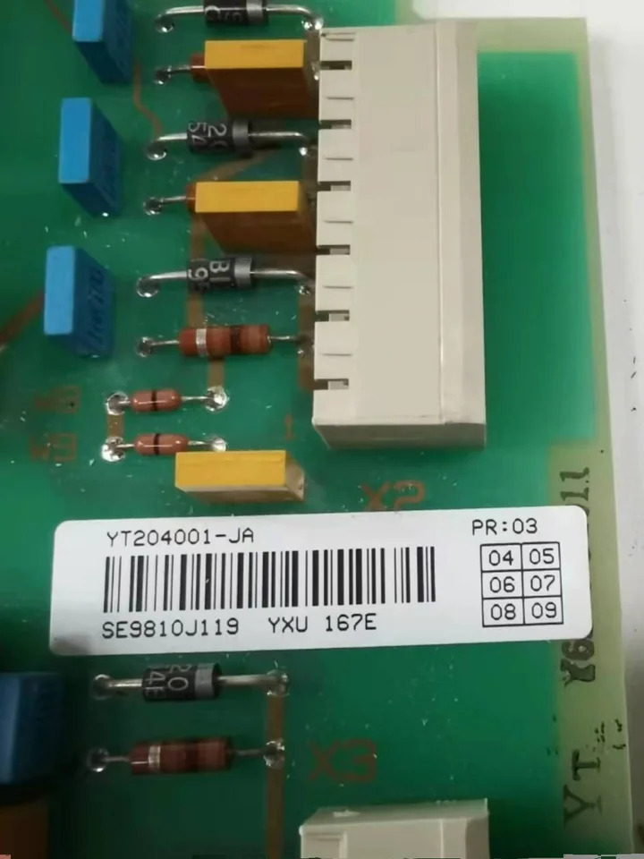 ABB 드라이버 보드 YXU167E 오리지널 포장 교섭 YT204001-JA