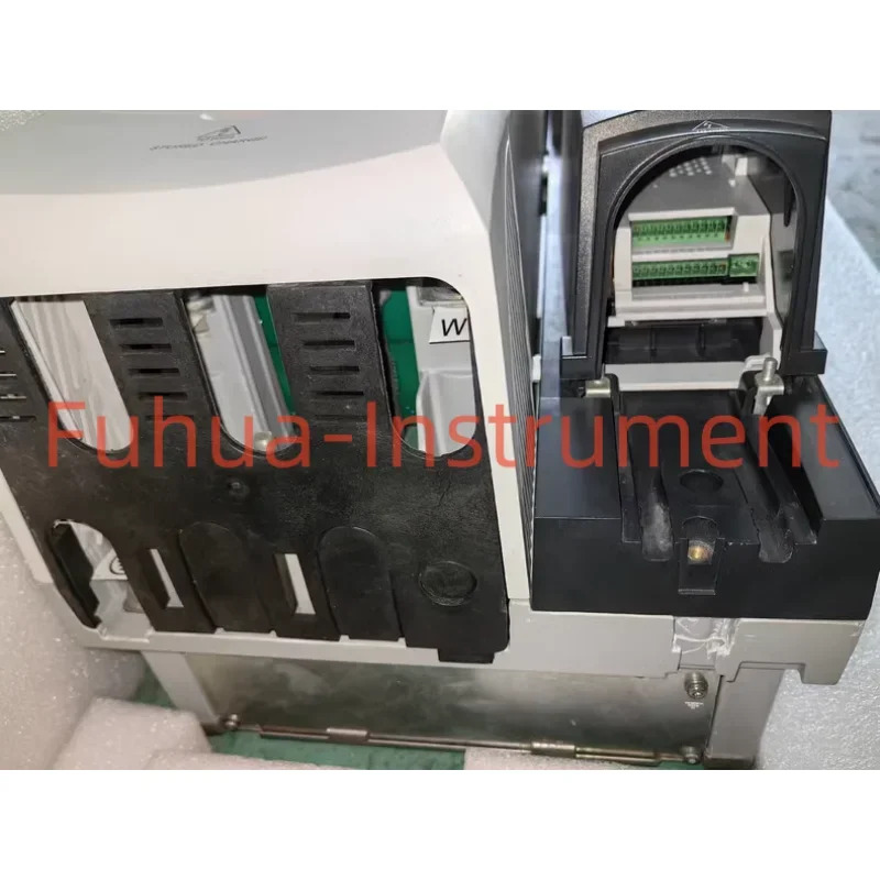Nidec 주파수 변환기 SP6401 Unidrive SP 시리즈 90kw/110kw