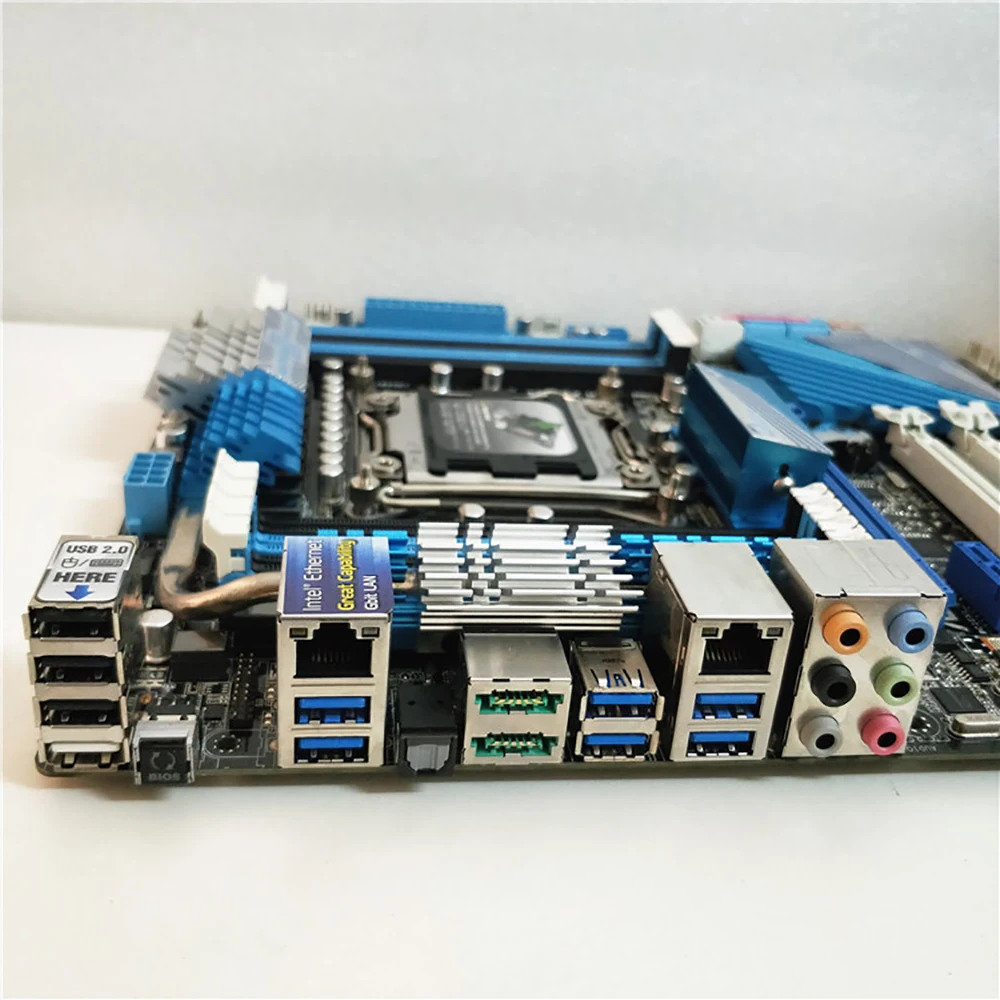 ASUS호환 워크스테이션마더보드 P9X79 DELUXE 지지대 i7 X79 LGA 2011 64GB DDR3 PCIE 3.0 메인보드