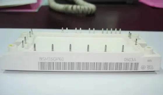 BSM100GP60 FP100R06KE3 FP75R06KE3 FP50R06KE3 FP75R12KT4B15 FP50R12KS4C IGBT 전원 모듈 원본