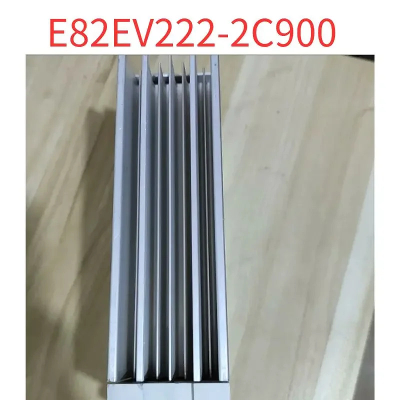 리퍼 주파수 변환기 E82EV222-2C900
