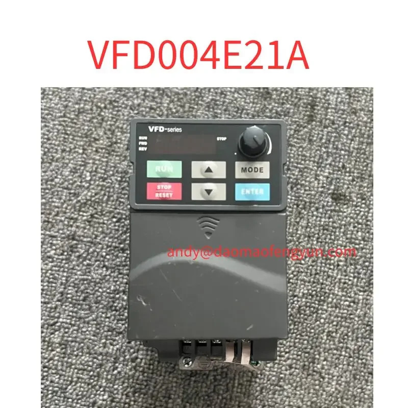 리퍼 주파수 변환기 VFD004E21A OK