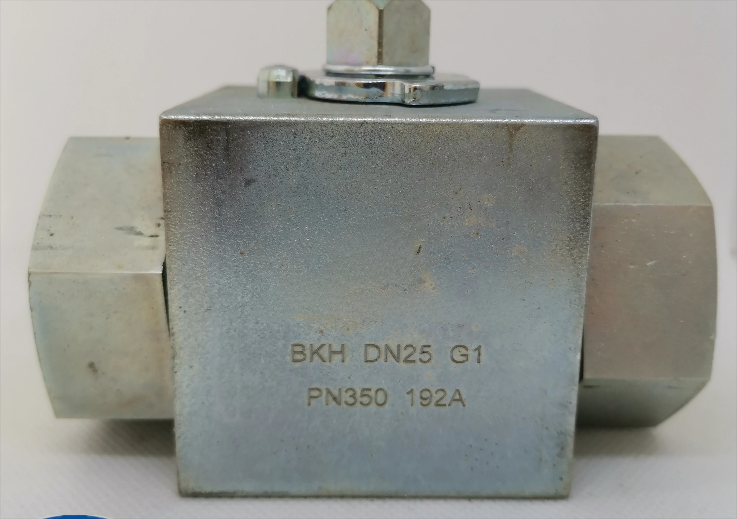 고압 볼 밸브 BKH DN25/32 G11/4 PN350 192A