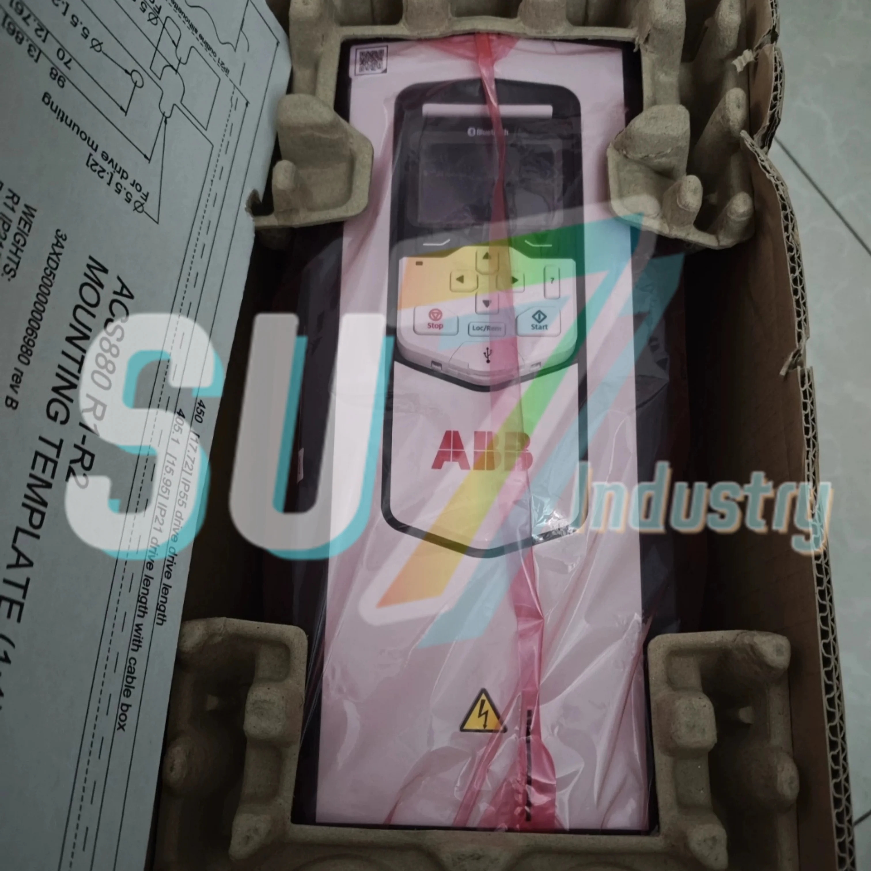 ACS880-01-045A-3 ACS880-01-061A-3 주파수 변환기 새