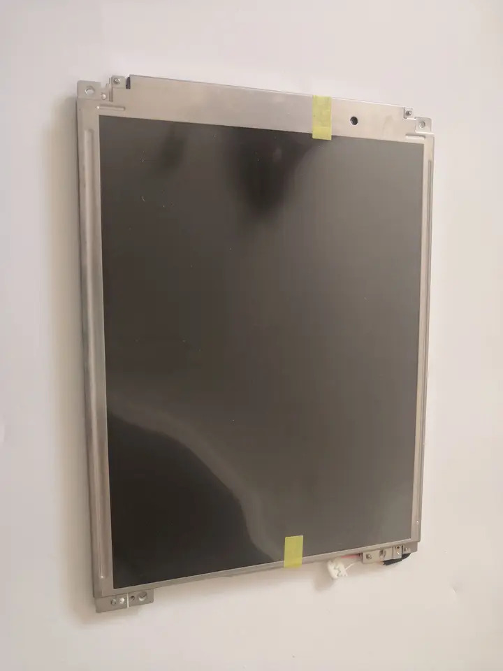 LCD 패널 LP104V2