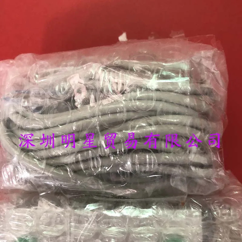 일본 Xikaili CKD 더블 피스톤 실린더 STG-B-20-40-T2V3-D-W1 원 페널티