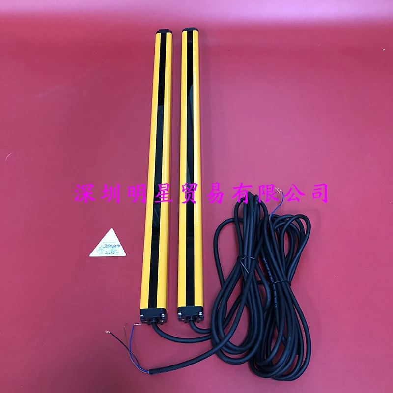 SQTI 라이트 SGY200-E10340N 격센서 1 페널티 10