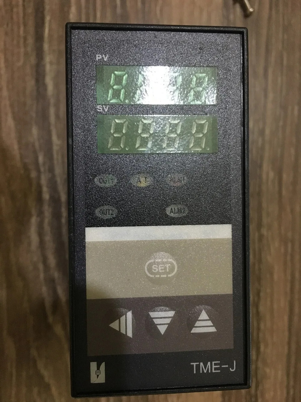 J형 사이리스터 온도 컨트롤러 TME TME-N7711 400 k TME-7432Z