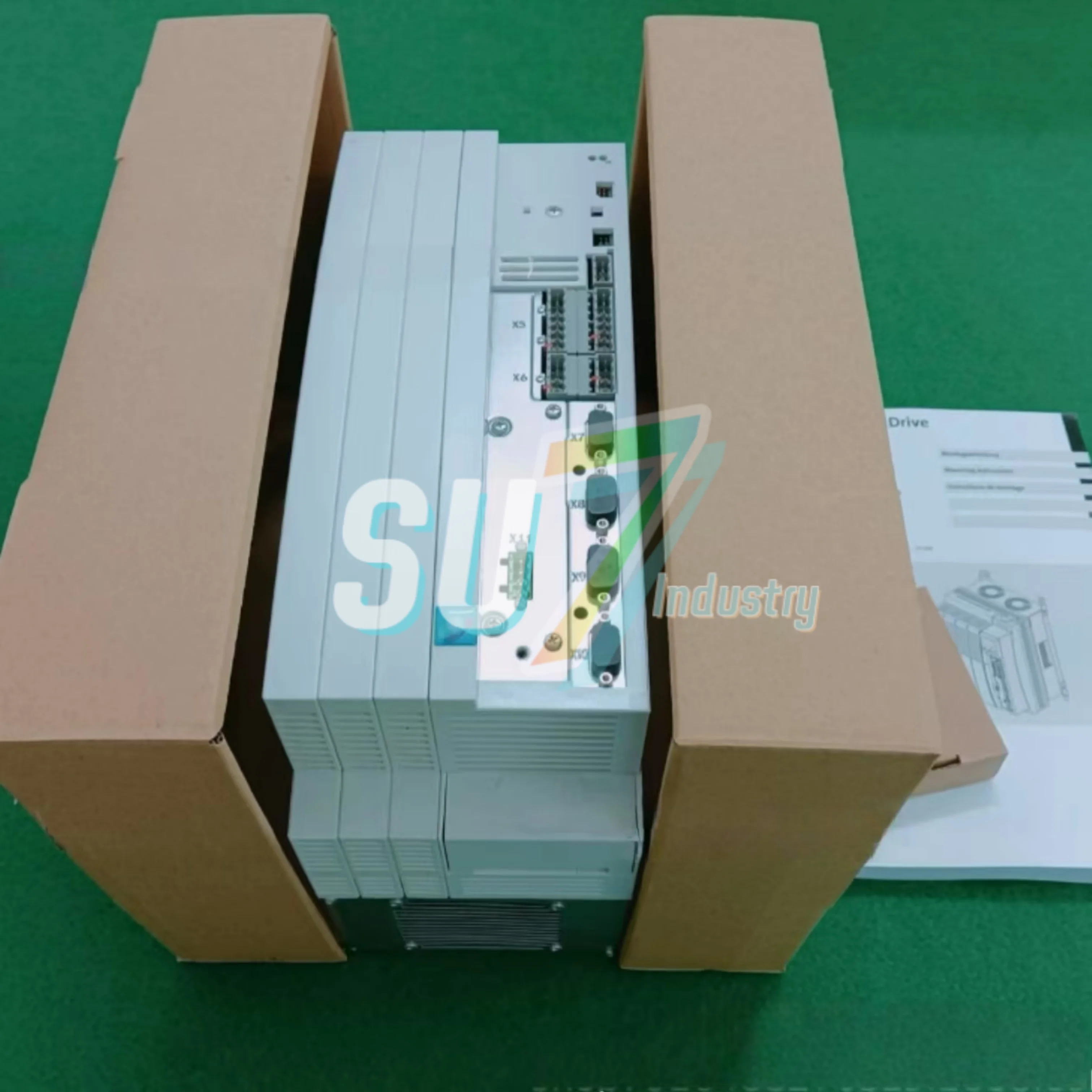 새 서보 드라이버 EVS9324-ET EVS9324-EI EVS9324-EIV907 EVF9324-CVV003 EVF9324-EVV100 EVS9324-EK