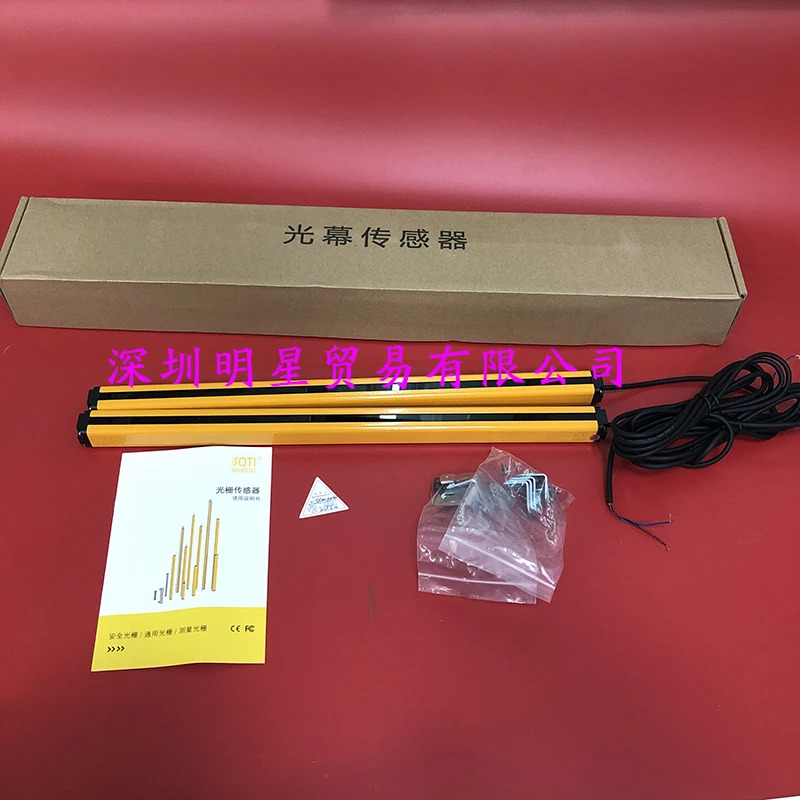 SQTI 라이트 SGY200-A10320NJX 격센서 1 페널티 10