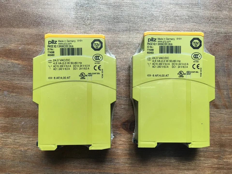 Pilz 안전 릴레이 PNOZ X2.1 24VAC/DC 신