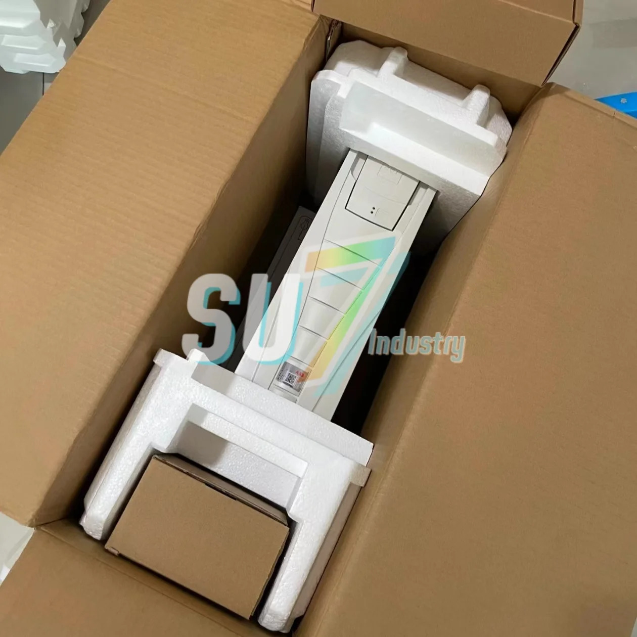 주파수 변환기 ACS510-01-017A-4 ACS510-01-025A-4 신규