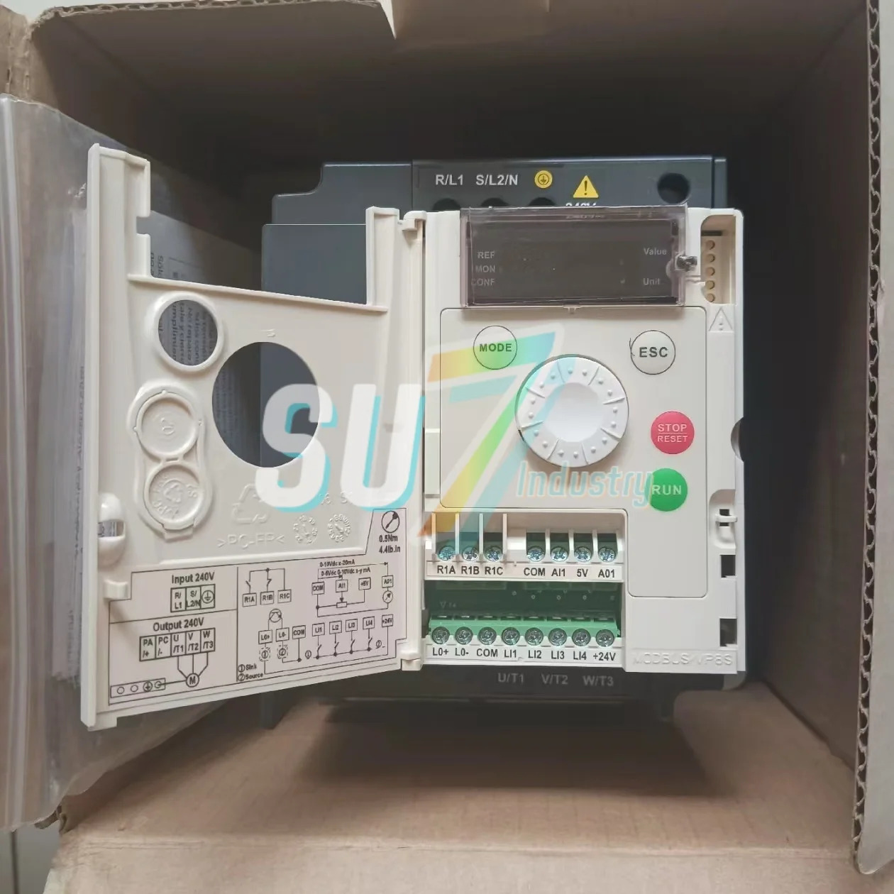 ATV12H075M2X ATV12H075M3 ATV12HU15M2 주파수 변환기 내 새
