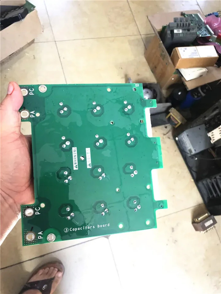E42279-00 슈나이더 주파수 변환기 ATV610-630-930 캐패시터 보드 30-37-45KW