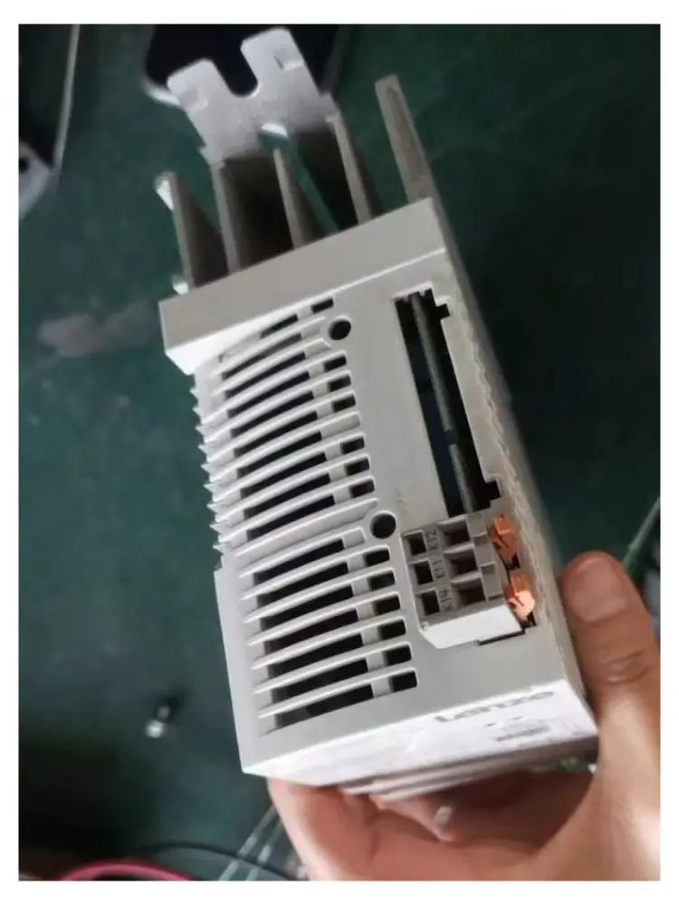 리퍼 E82EV551-2B 인버터 OK