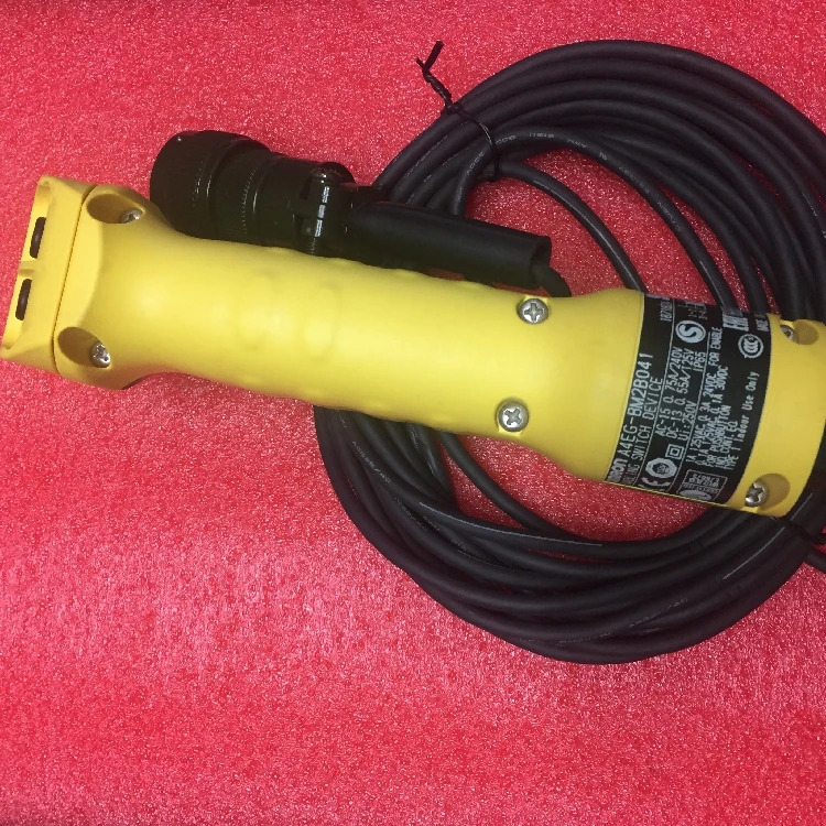 일본 암 스위치 A4EG-BM2B041 와이어 길이 10m 뉴 포장 공급