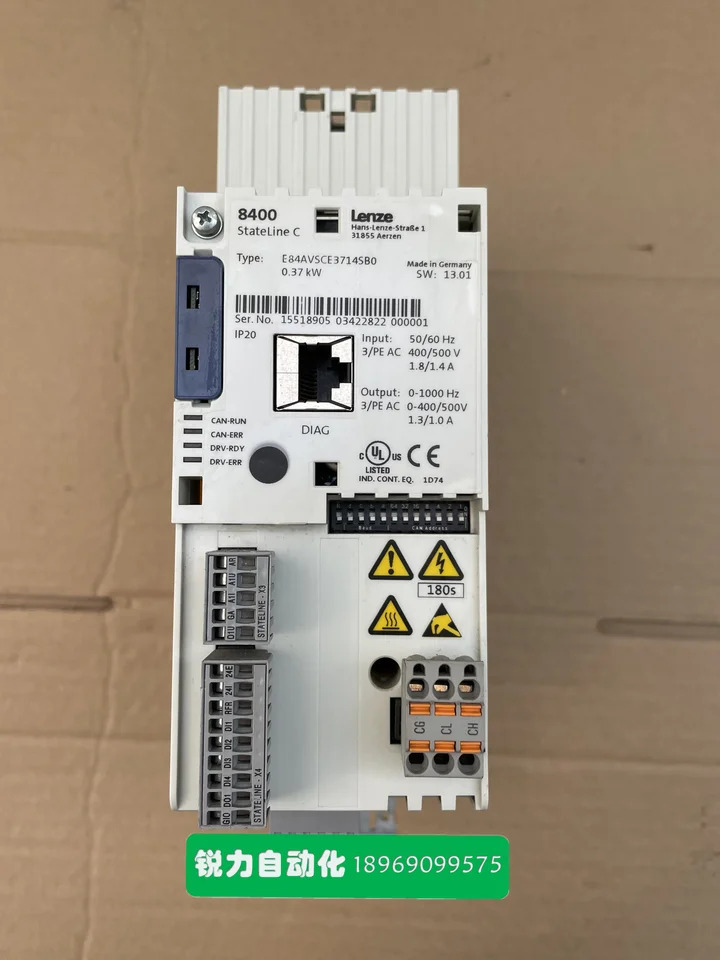 Lenze 8400 시리즈 주파수 변환기 안전 인터페이스 모듈 3상0.37KW E84SCE3714SB0
