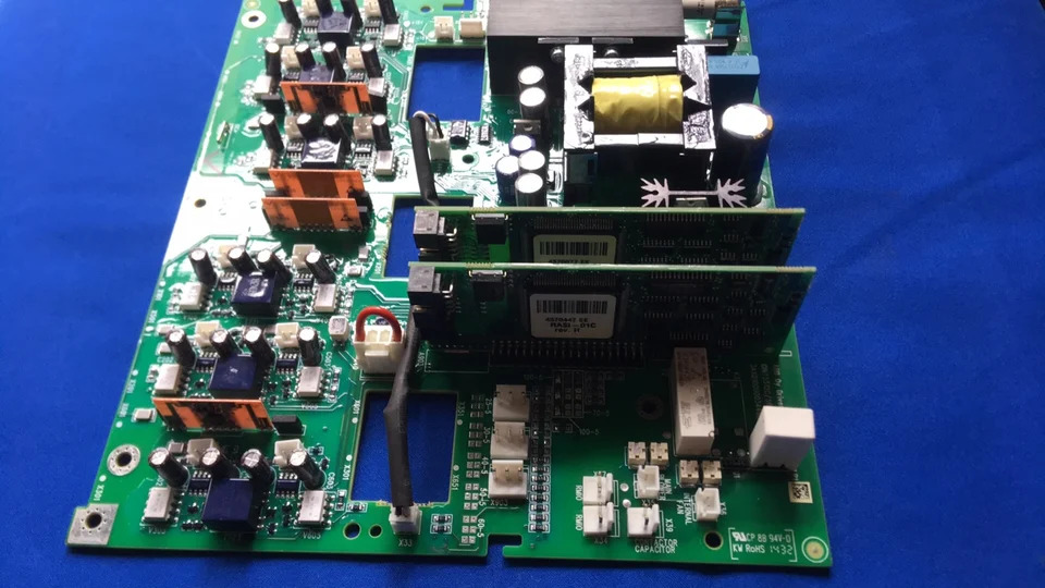 ABB 주파수 변환기 ACS800-11 시리즈 가역 드라이브 보드 GINT-5612C