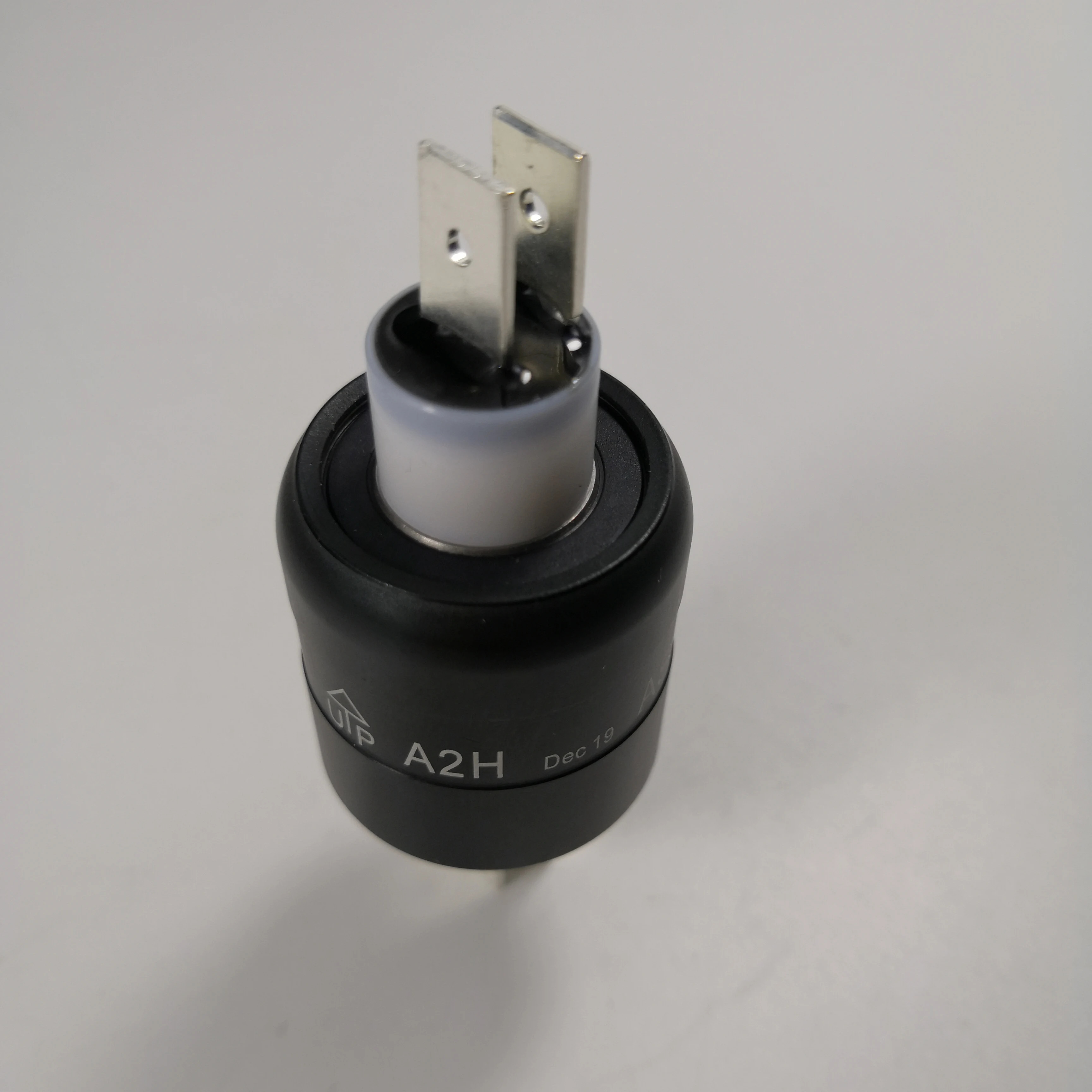 x실제 x Asiantool A2H 오리지널 전기 회전 커넥터 2극/30A/AC250V
