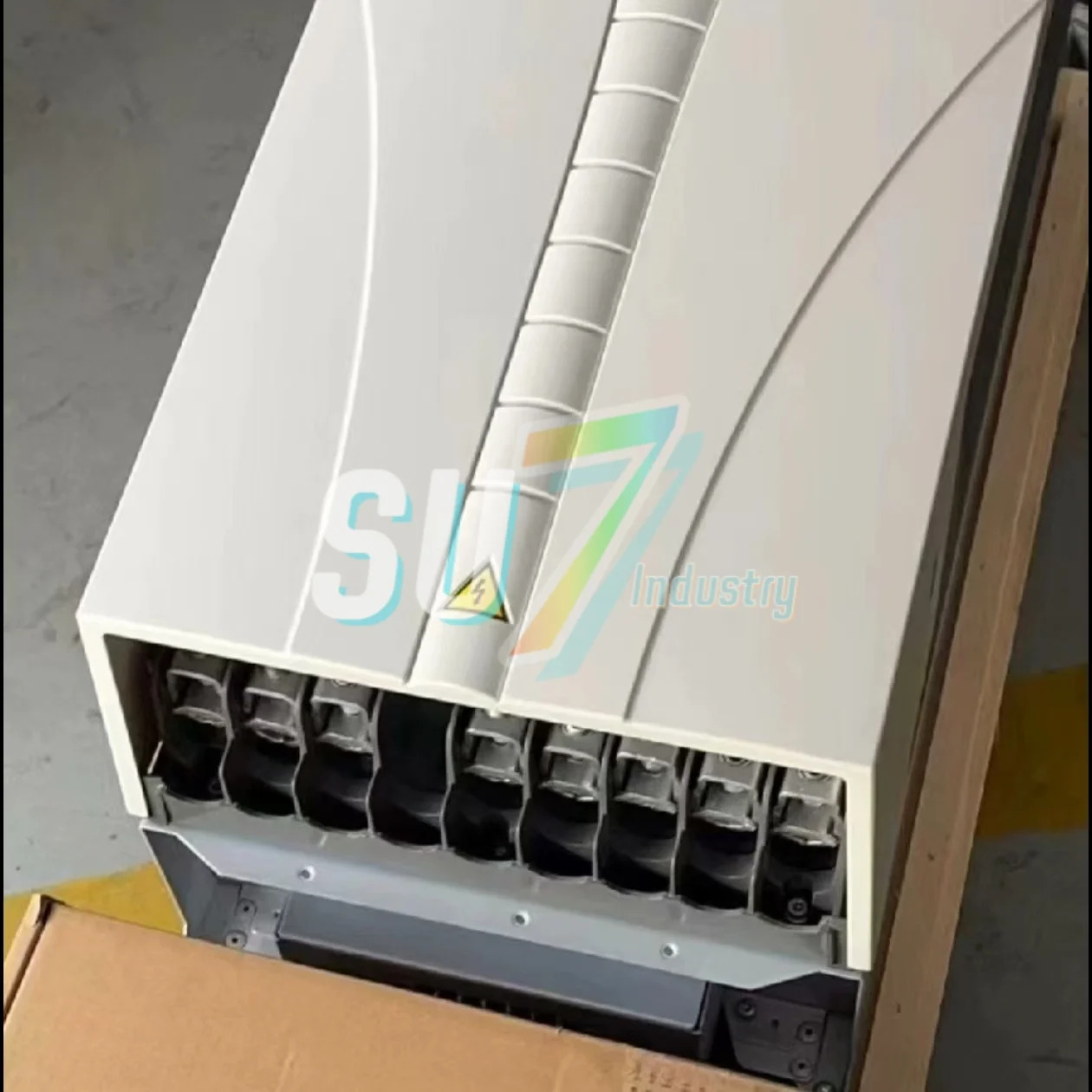 ACS550-01-087A-4 인버터 원본