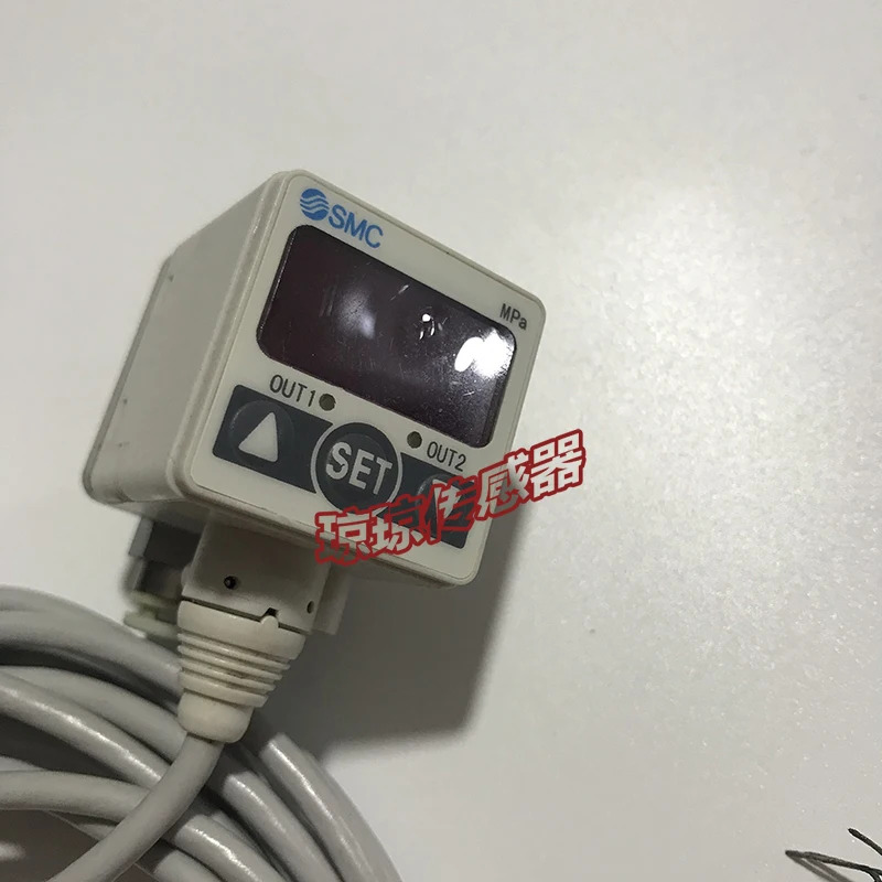 SMC 진공 디지털 압력 스위치 센서 ISE40-C6-30L-M C6-30L C6-30-M C6-30