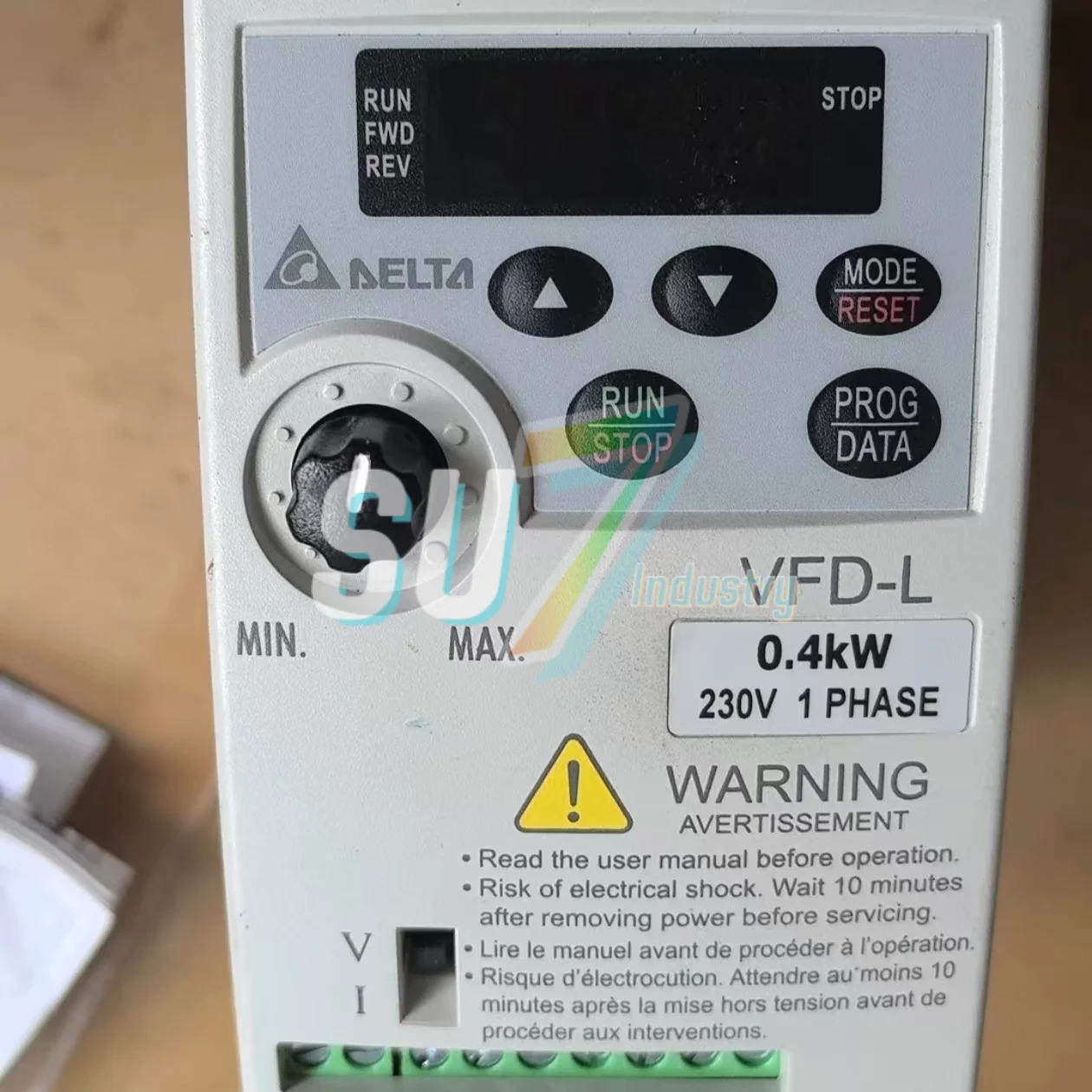 주파수 변환기 VFD004EL21A VFD004L21A 원본
