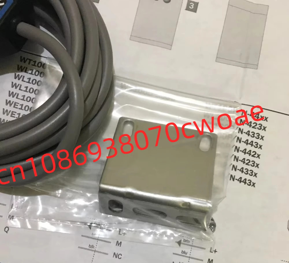 SICK 스위치 반사 센서 wt100-n1432 DC10-30V