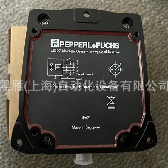 P x F IQT1-FP-IO-V1 RFID 읽기/쓰기 장치 포장