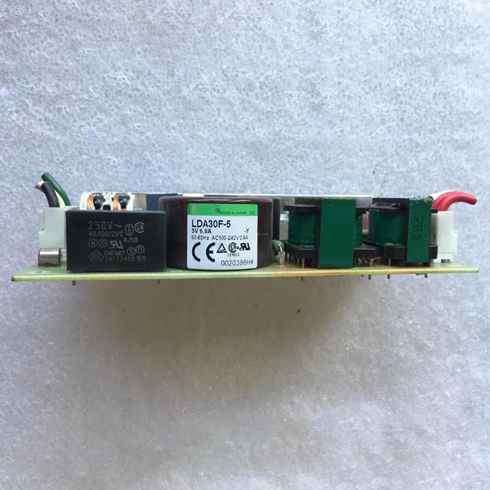 LDA30F-5 5V/6A 리퍼 스위칭 전원공급장치