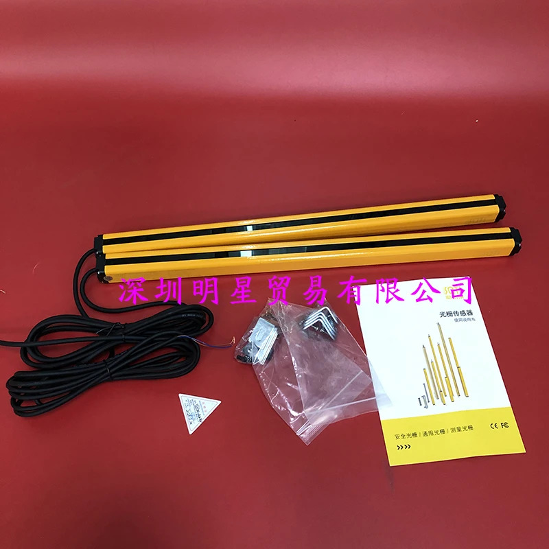 SQTI 라이트 SGY200-E10340N 격센서 1 페널티 10