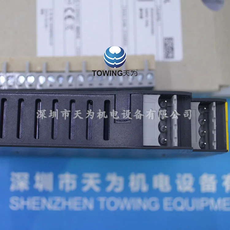 SRB211ST V2 SCHMERSRL 안전 모니터링 모듈 실제 촬영