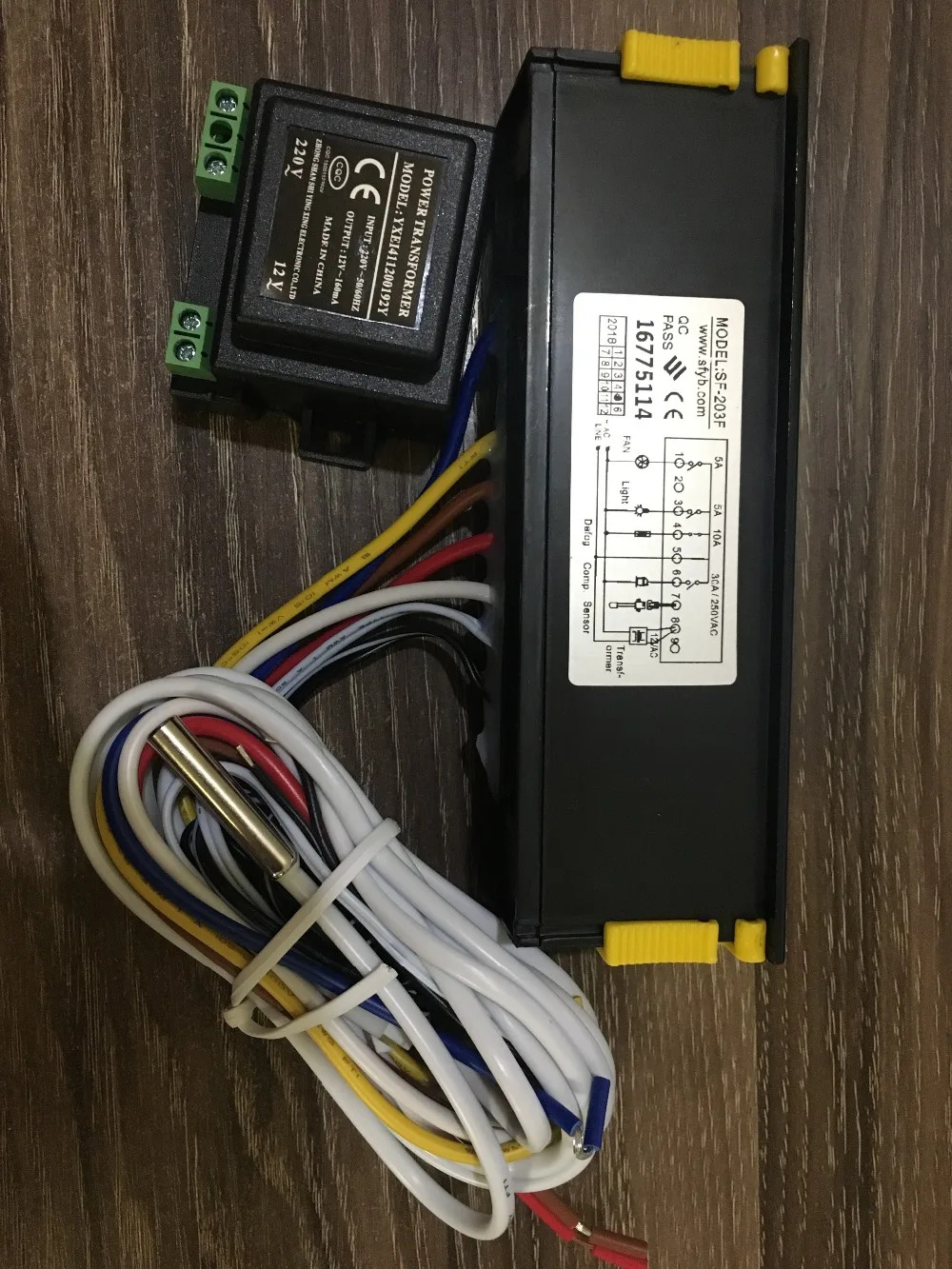 SF-203 디스플레이 캐비닛 온도 컨트롤러 전온도조절기 PC 203