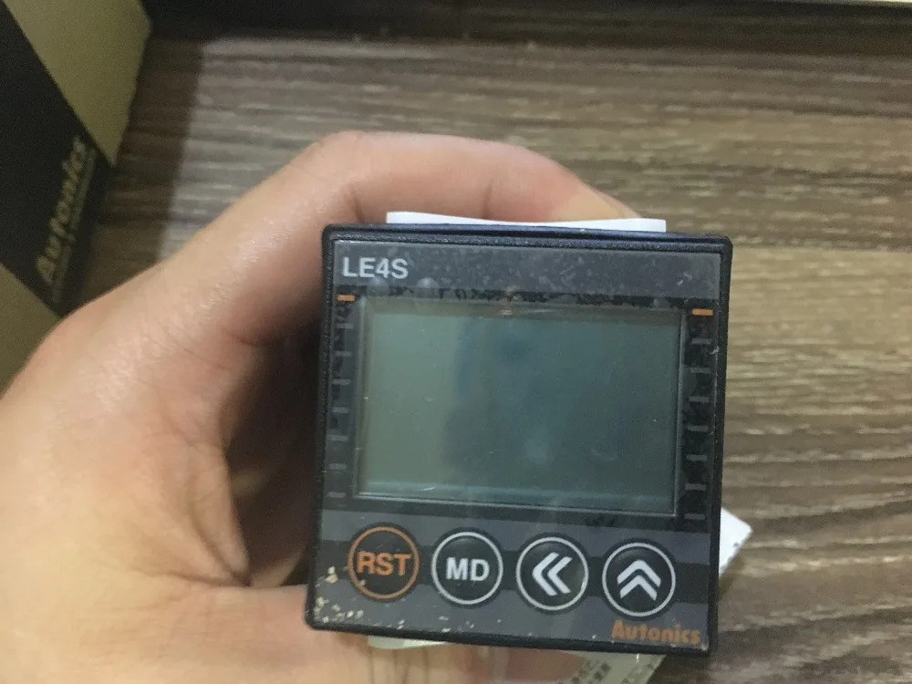 LE4S 오토닉스 타이머 신