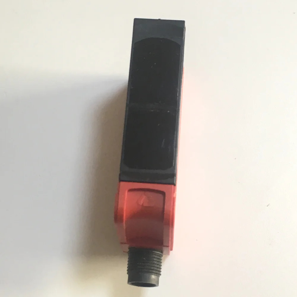 금 M12 4핀 10-30v HRT96M/A-1670-800-44 50080048기능 확산 센서 Leuze Sensors
