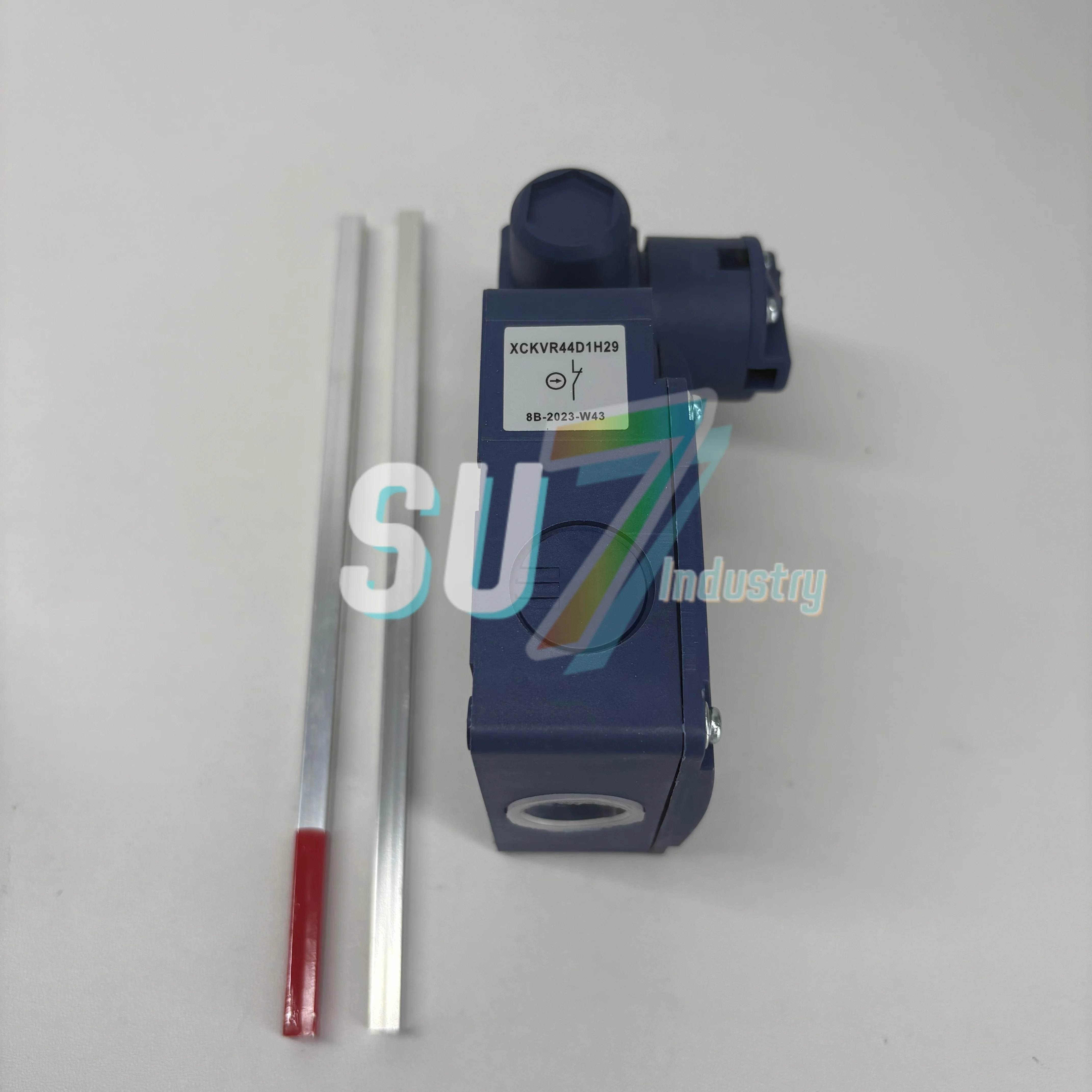 XCKVR44D1H29 리미트 스위치 신