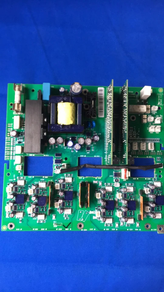 ABB 주파수 변환기 ACS800-11 시리즈 가역 드라이브 보드 GINT-5612C