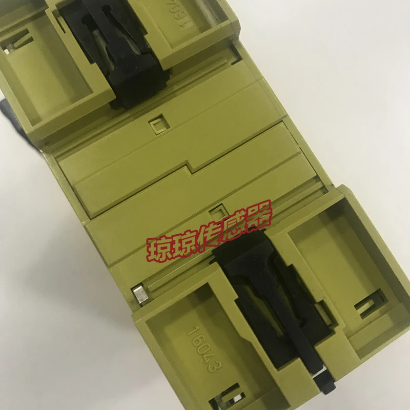 PILZ Pilz 안전 릴레이 모듈 PNOZ M B0 772100