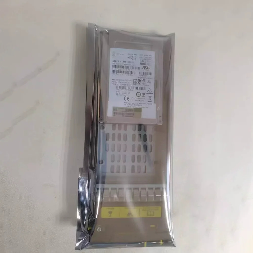 hp호환E 1.6TB NVMe Gen4 MainPer MU SFF BC U.3 SSDP65007-B21