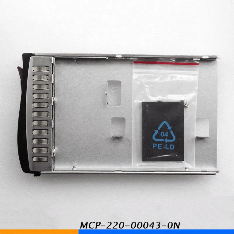 MCP-220-00043-0N 3.52.5인치 하드 드라이브 베이