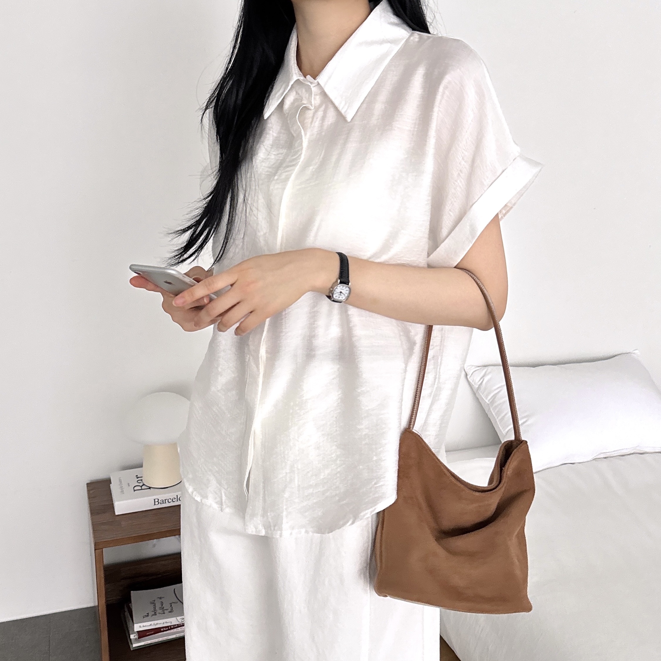 썸머 카라넥 루즈핏 히든버튼 밑단굴림 소매사선 팔뚝컷팅 군살커버 남방 반팔셔츠 - 상세 이미지 4