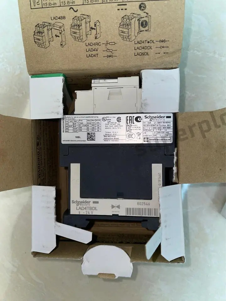 슈나이더 LC1D18BL DC24V 신