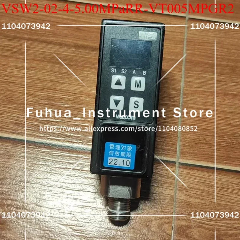 VALCOM 압력 표시기 VSW2-02-4-5.00MPaRR-VT005MPGR2 0 - 5MPa