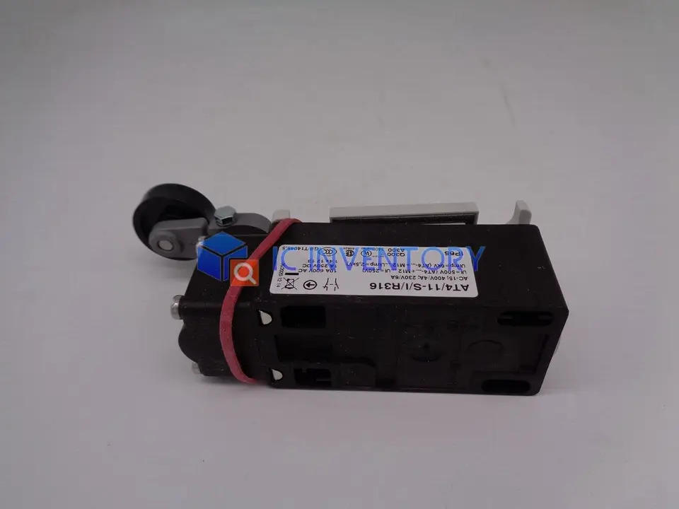 EATON MOELLER AT4 11-S I R316신