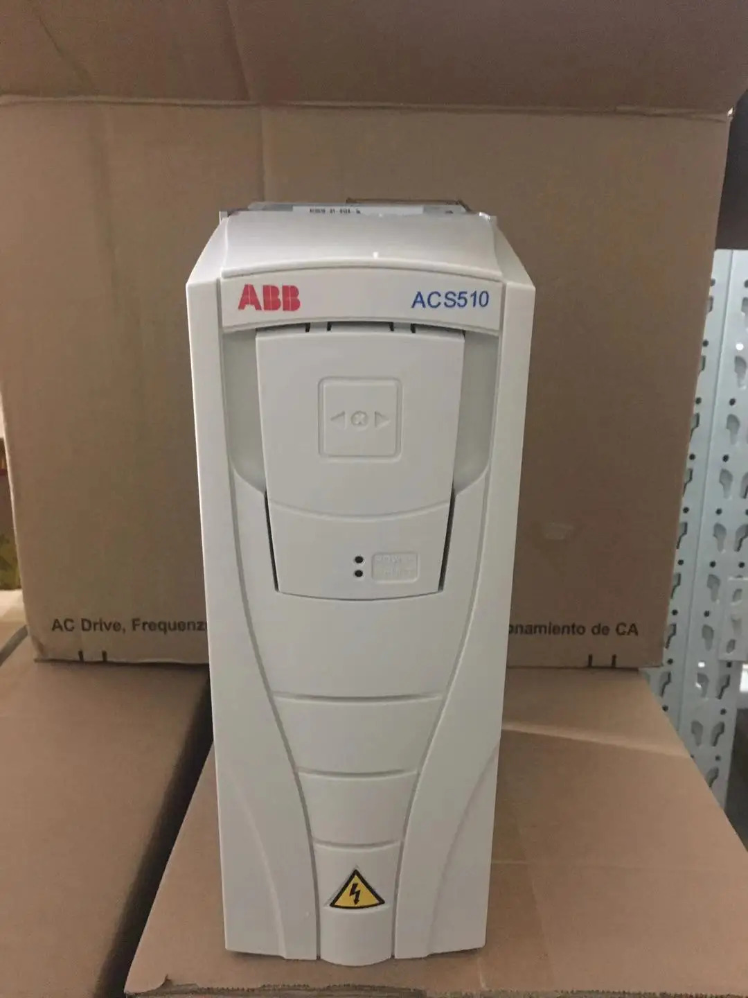 ABB 주파수 변환기 패널 제어 냉각팬 워터 펌프 시리즈 ACS510 ACS510-01-03A3-41.1KW