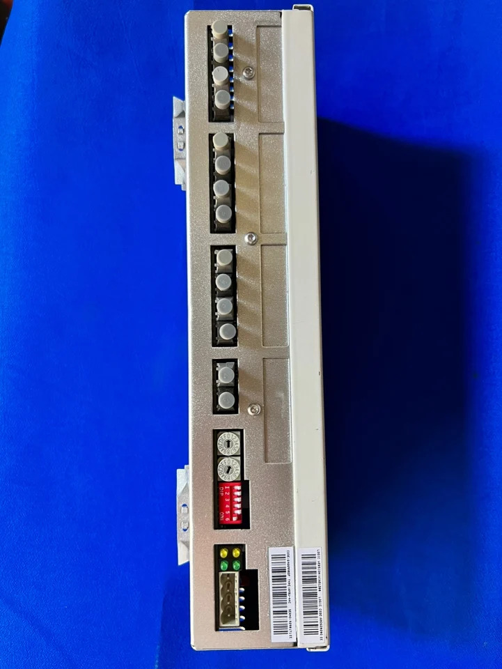 ABB 주파수 변환기 ACS800 섬유 분배 보드 APBU-44C 6468 8391 C 오리지널 리퍼 포장