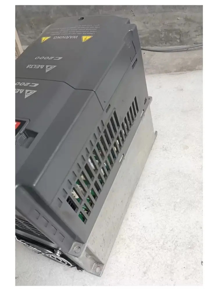 리퍼 VFD055CB43B-20 인버터 OK